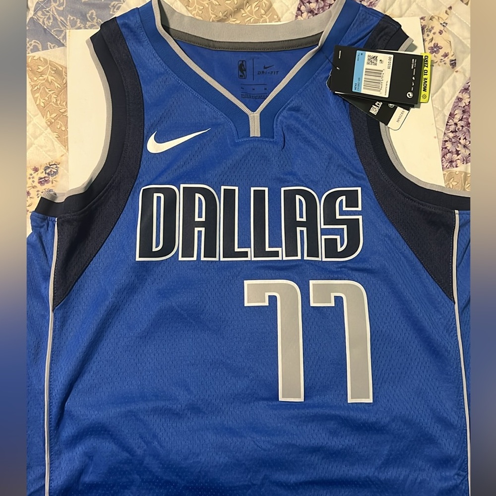 Luka doncic jersey.